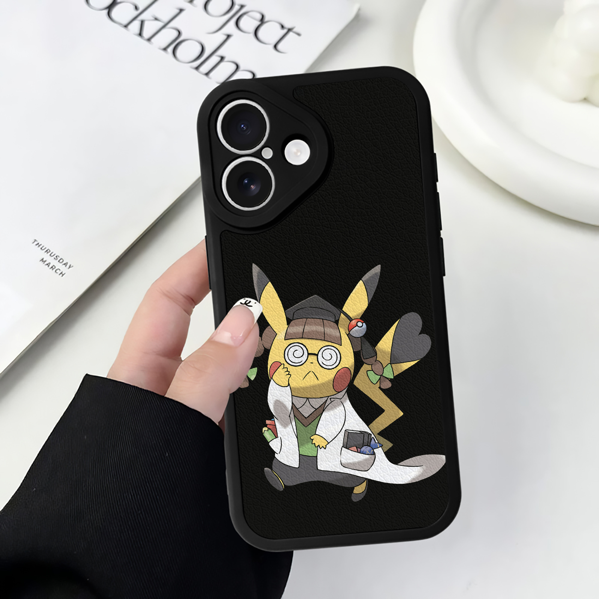 （画像用） ポケットモンスター Pokémon 【iPhone 16シリーズ対応】シリコンスマホケース（レザー調） 材質：シリコン